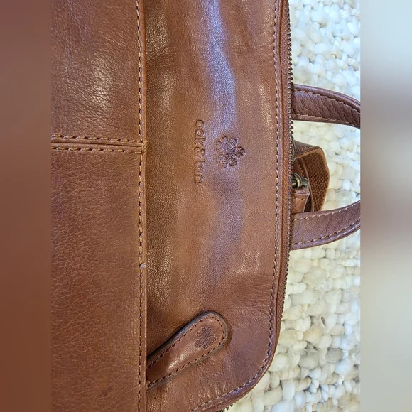 Oak and Tan genuine leather backpack - Picture 2 of 5